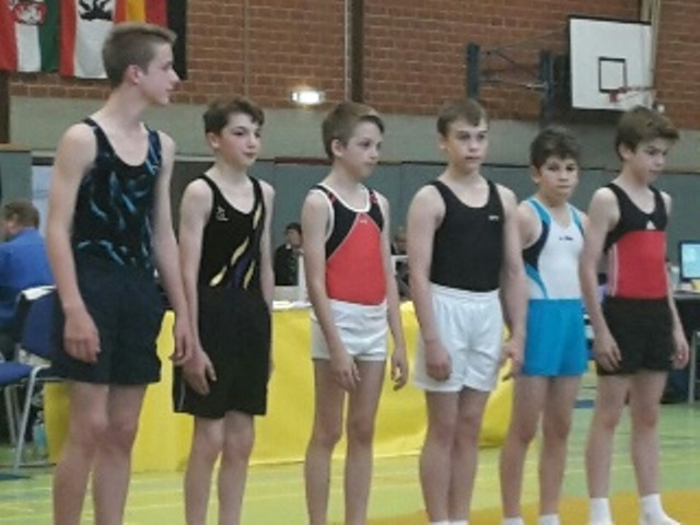 Die Finalteilnehmer im Jahrgang 2002-2003.jpg